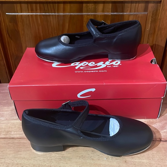 Capezio Mary Jane Tap Shoes Size 5.5 M NEW - Picture 1 of 4